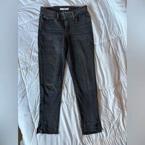 Levi's 711 Skinny Rawcut Hem Hi Rise Embroidered size 25